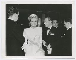 Vorschaubild zu  'Marlene Dietrich und Erich Maria Remarque (Los Angeles, 1940)'