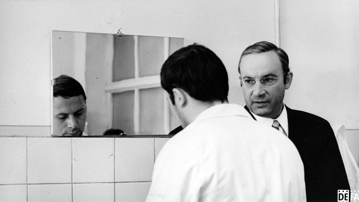Szenenphoto: Dr. med. Sommer II, Deutsche Demokratische Republik (DDR) 1969. DR. MED. SOMMER II © DEFA-Stiftung, Waltraut Pathenheimer