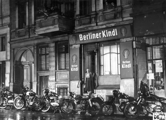 Szenenphoto: Tatort Berlin, Deutsche Demokratische Republik (DDR) 1957. Tatort Berlin © DEFA-Stiftung, Josef Borst