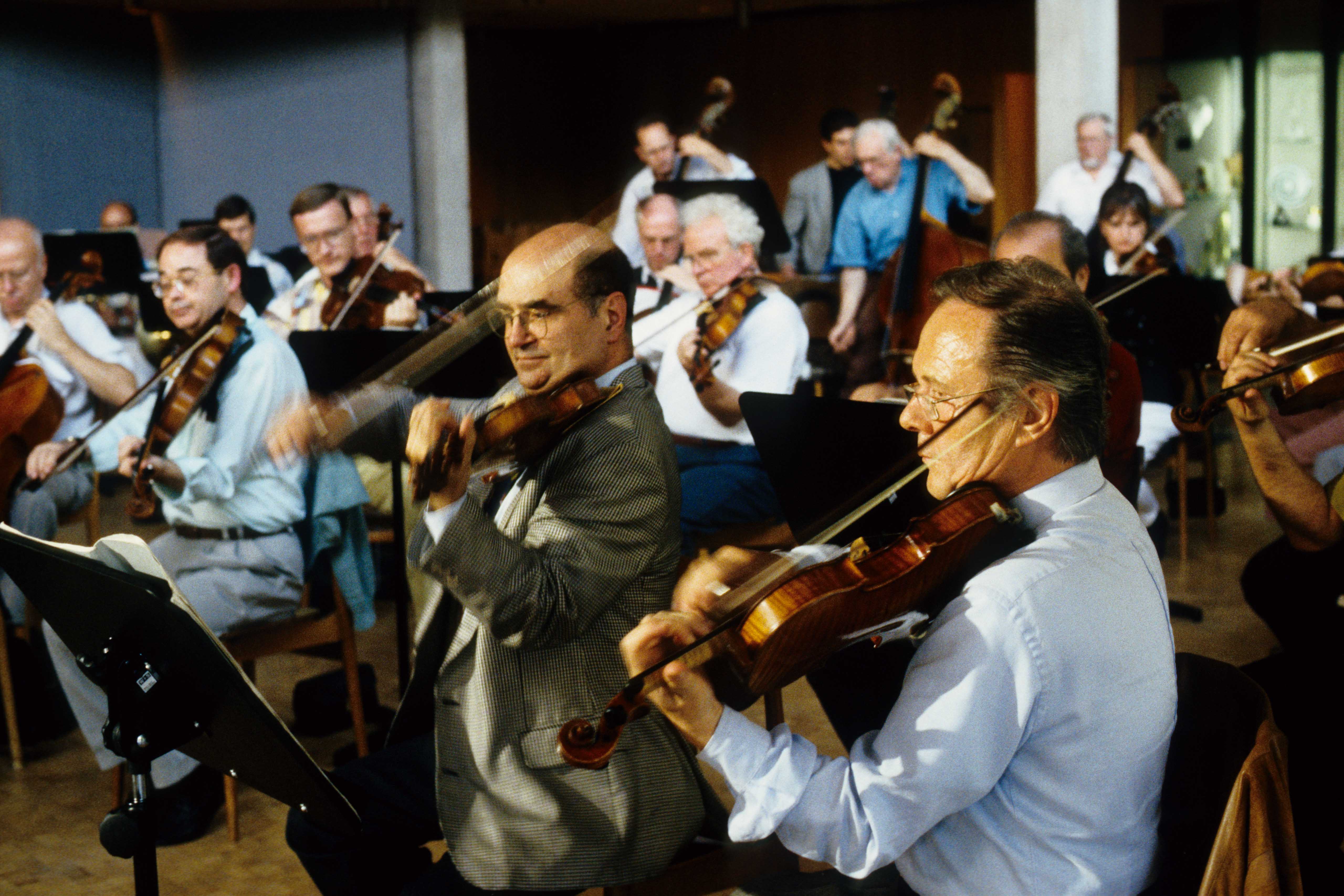 Szenenfoto aus dem Film Die Verwandlung der Welt in Musik – Bayreuth vor der Premiere