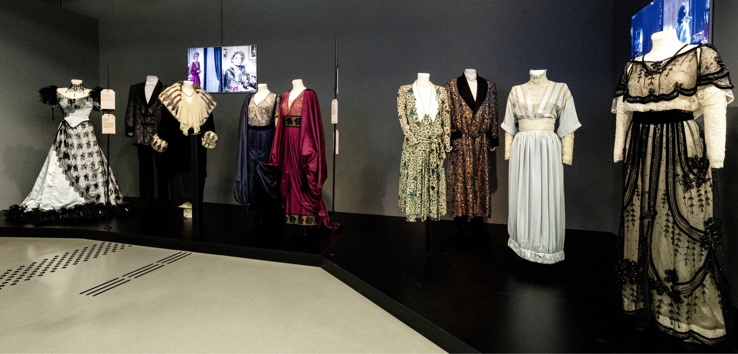 View of the Exhibition »Close-Up – The Film Costumes of Barbara Baum«