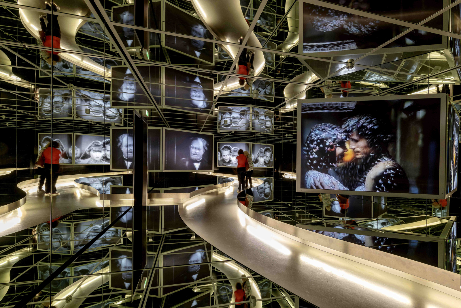 Der Spiegelsaal im Museum für Film und Fernsehen