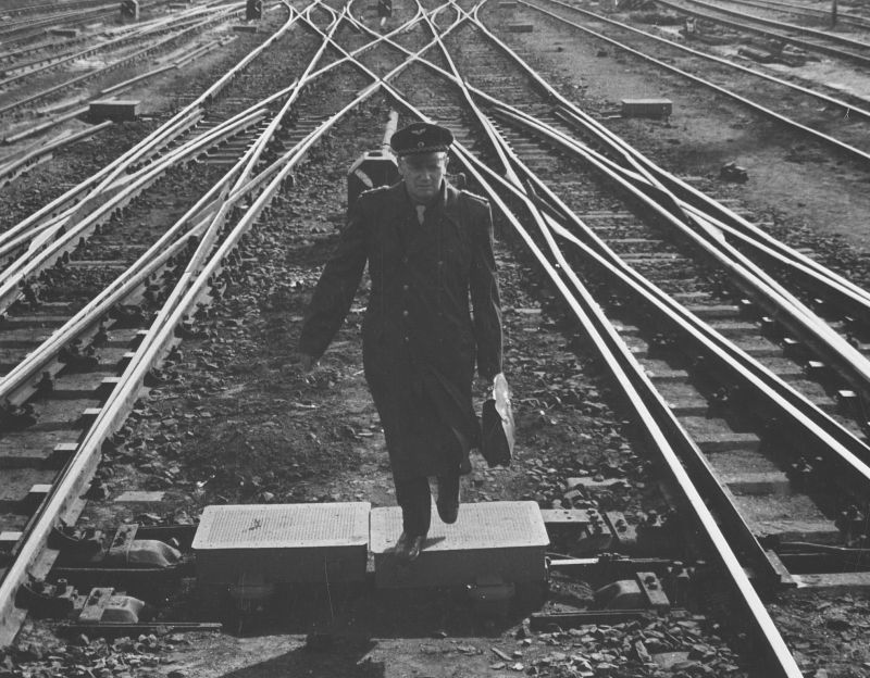 Szenenfoto aus dem Film Das zweite Gleis (Deutsche Demokratische Republik 1962, Regie: Joachim Kunert)