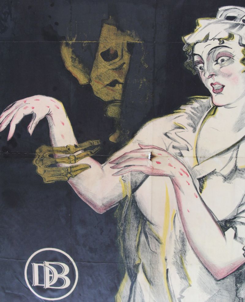 Frau in der rechten Hälfte des Plakats, dort wo zuvor nur schwarzer Hintergrund war, sieht man ein Skelett, das die Hand um den Arm der Frau legt.