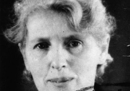 Schwarz-wei&szlig;-Portr&auml;t von Klara Heydebreck.